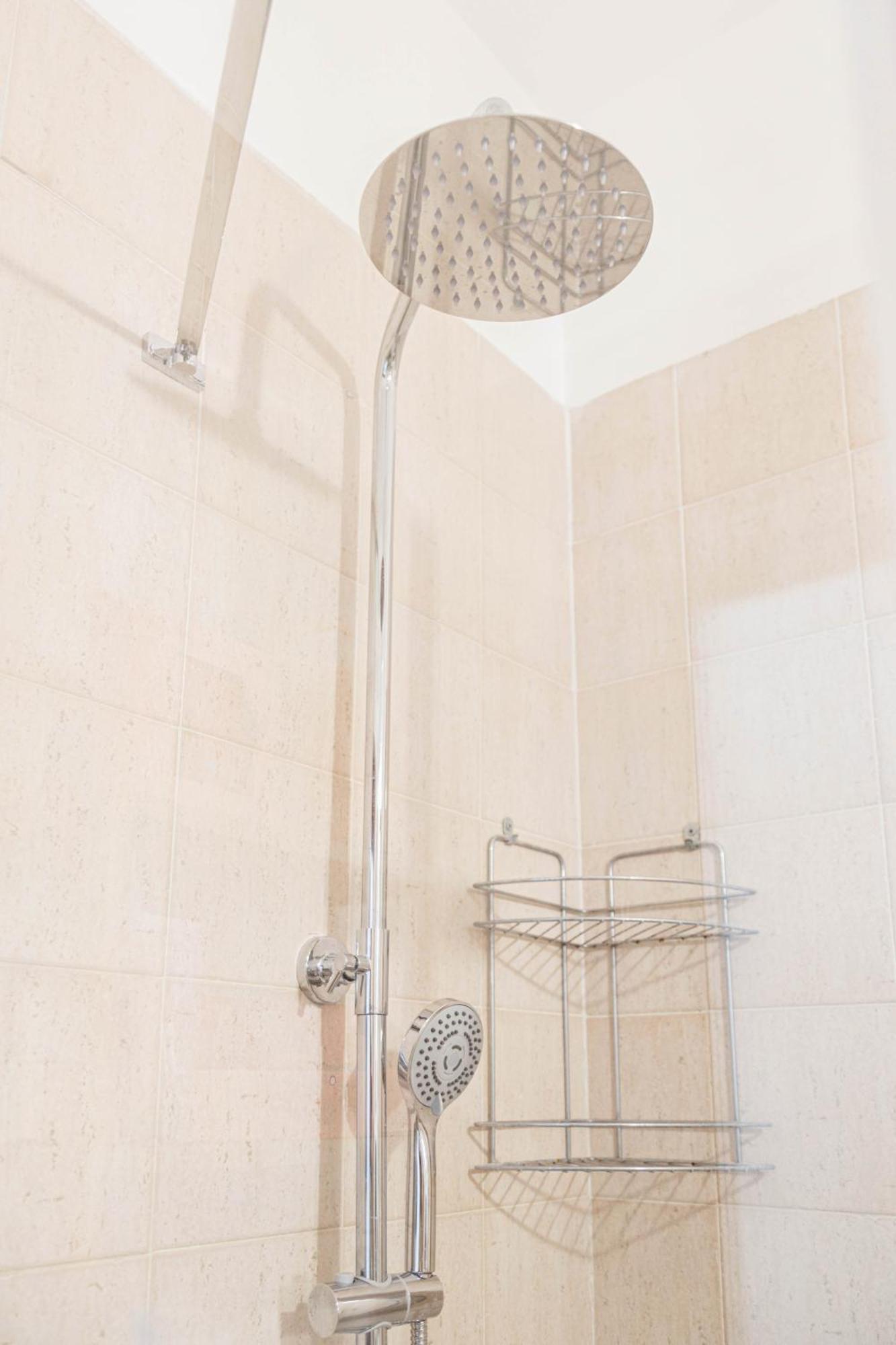 Chiara'S Sweet Apartment Al Perugino ปอนเต กาเลเรีย ภายนอก รูปภาพ