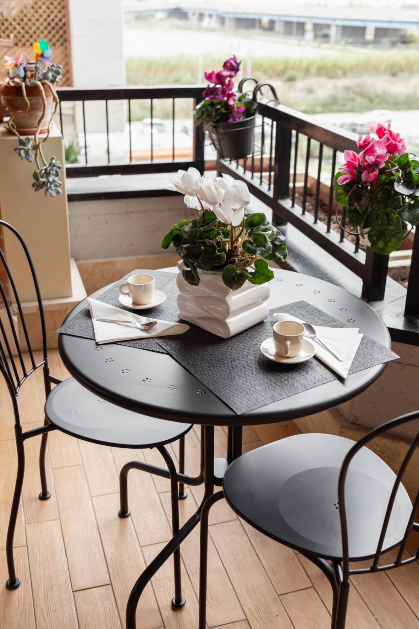 Chiara'S Sweet Apartment Al Perugino ปอนเต กาเลเรีย ภายนอก รูปภาพ